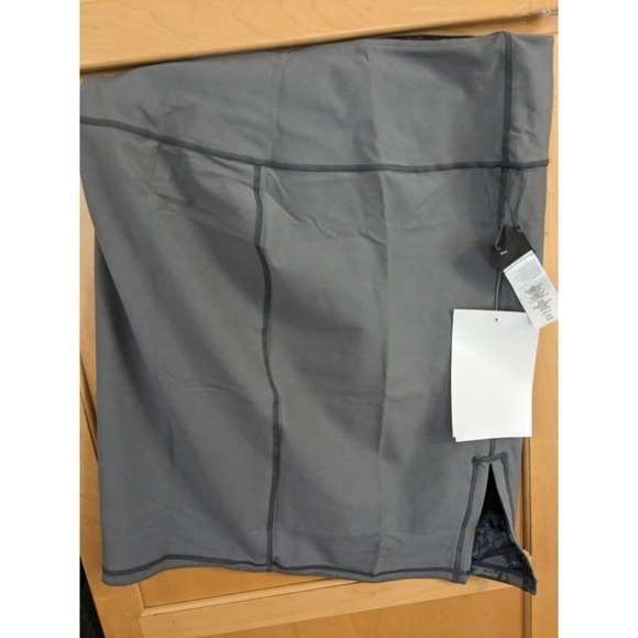 Renee Greenstein Slim skirt Tummy Control Size LP NWT - Picture 3 of 6